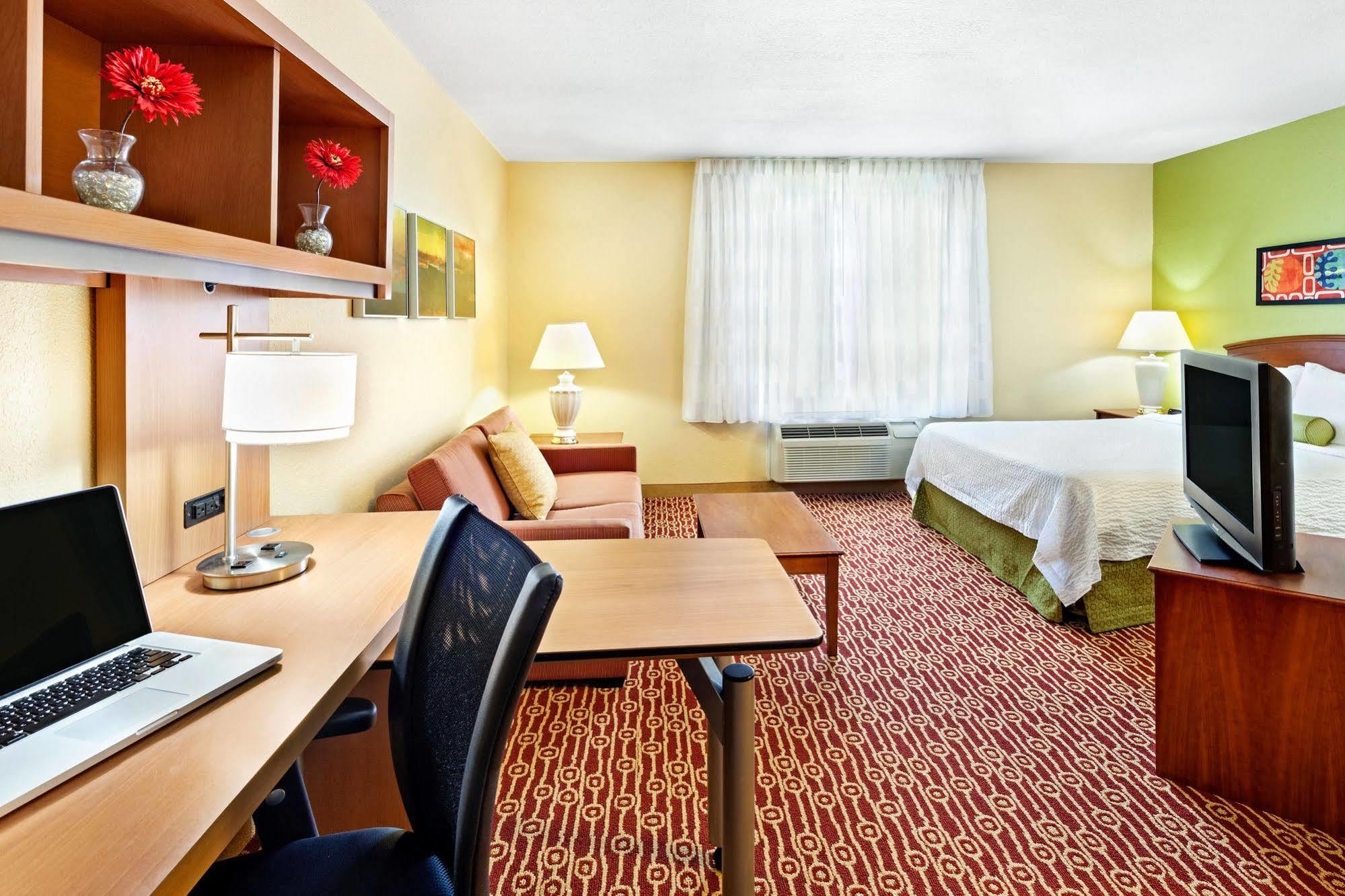 Towneplace Suites Savannah Midtown Buitenkant foto